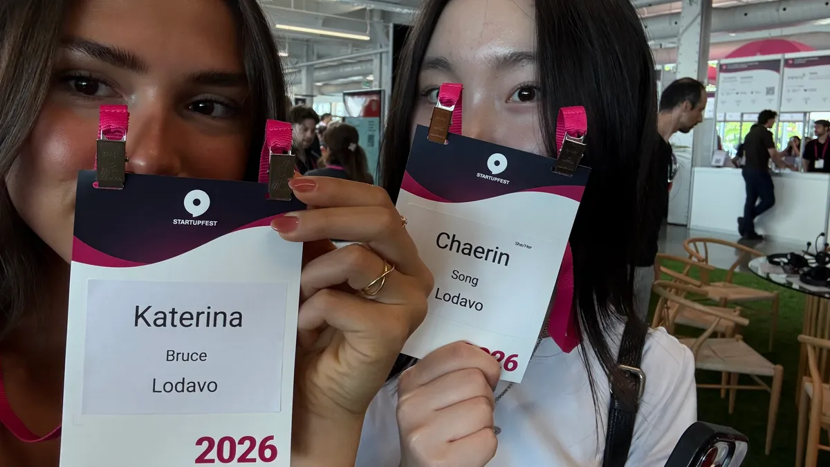 Katerina et Chaerin, de l’équipe de Lodavo, à Startupfest